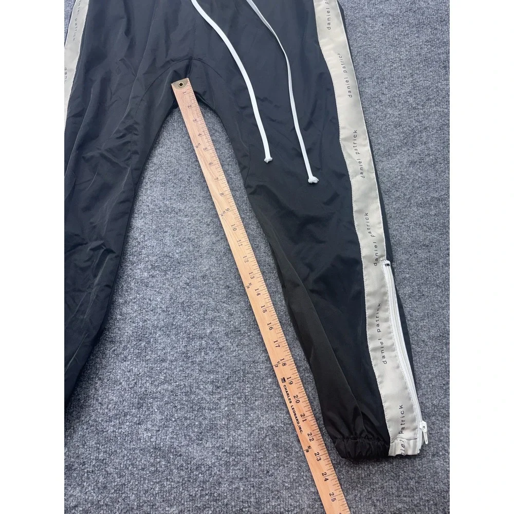 Daniel Patrick Mens Small Black Cream Logo Side Stripe Ankle Zip Track Pants Top